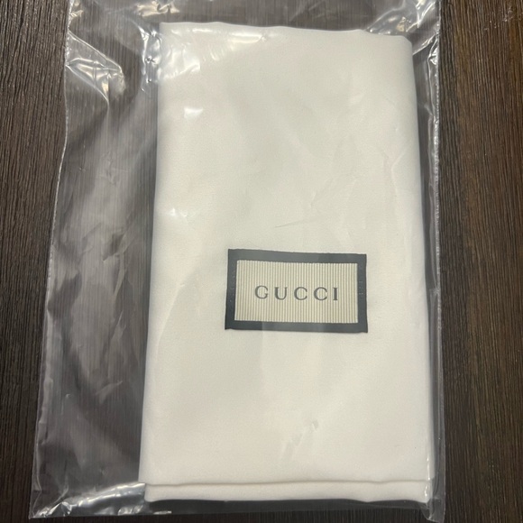 Authentic GG Gucci long zipper wallet with box and dusty! - Picture 3 of 12